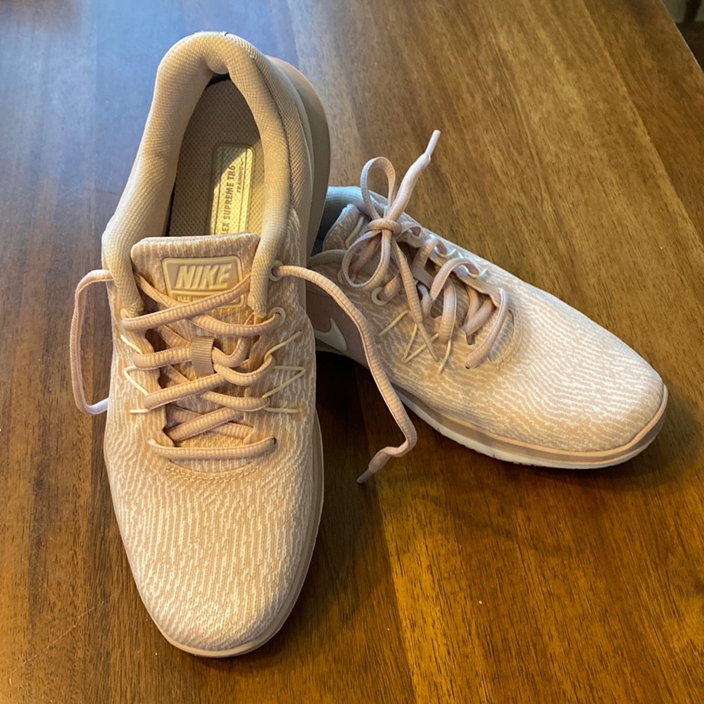 Nike, rose pink sneakers